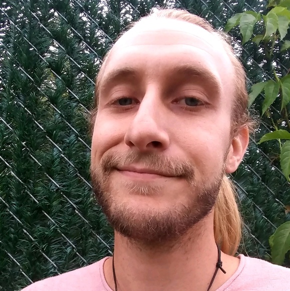 Meet your Posher, Eric - Picture 1 of 1